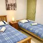 Modern Apartment Central London